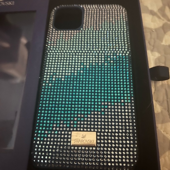 Swarovski cases for iPhone 11 Pro Max price for all 5 - Picture 4 of 6